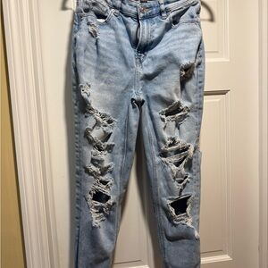 American Eagle Outfitters Light Blue Distressed Boyfriend Jeans